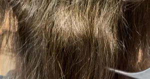 南浦和からご来店される縮毛矯正のリピーターのビフォアー写真