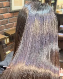 さいたま市浦和の美容室エナで40代のエイジング毛に髪質改善デザイン縮毛矯正をかけた仕上がりの写真
